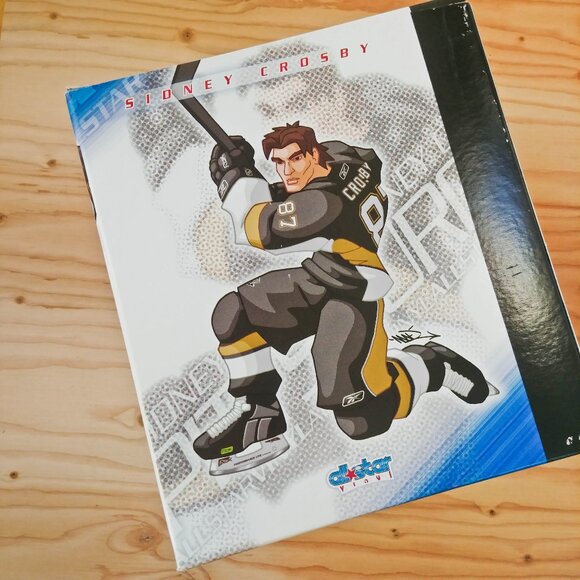 Upper Deck Sidney Crosby All Star Vinyl Figure - Picture 8 of 14